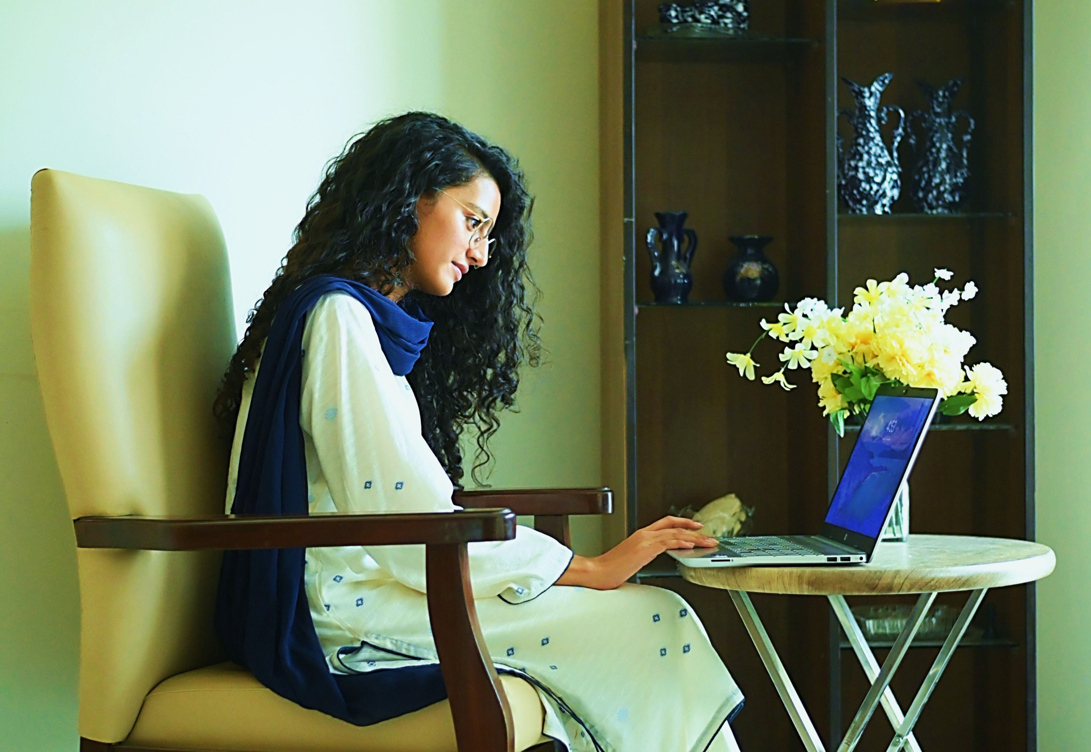 Why Teachers Are Switching to Online Teaching — And You Should Too
